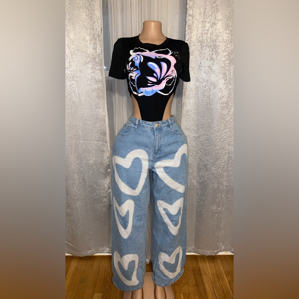 Stylish Blue Heart-Patterned Women's Jeans